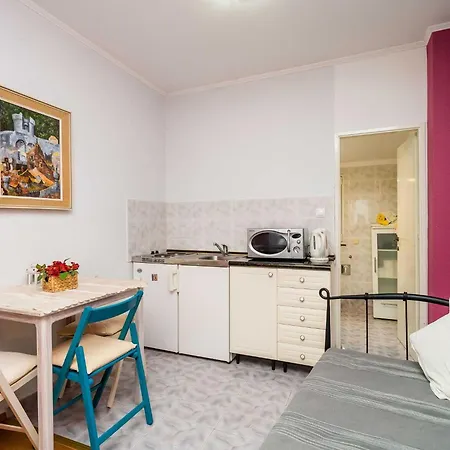 Palma- With Balcony And Sea View 1 Appartement Mlini