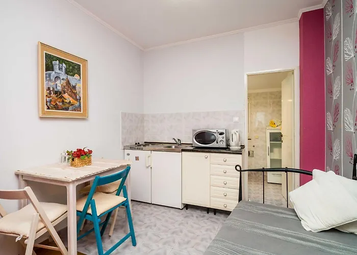 Palma- With Balcony And Sea View 1 Lägenhet Mlini