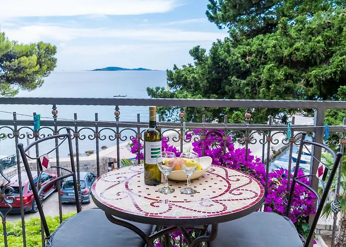 Palma- With Balcony And Sea View 1 Lägenhet Mlini